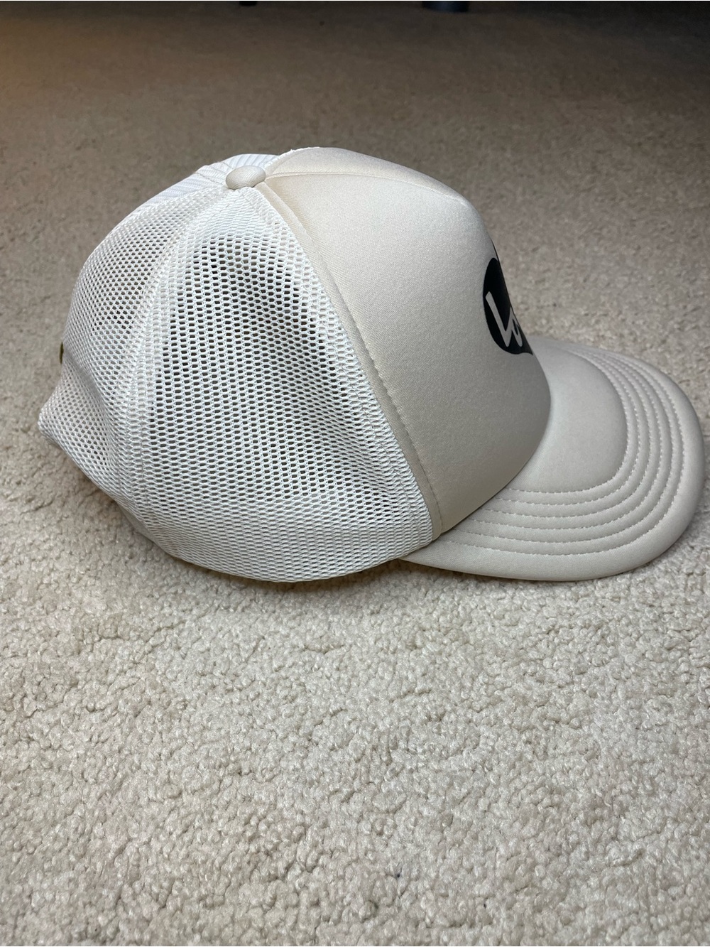 Spiritual Gangster Cream Trucker Hat Black 'Love' Heart Graphic New Yoga - Picture 2 of 3